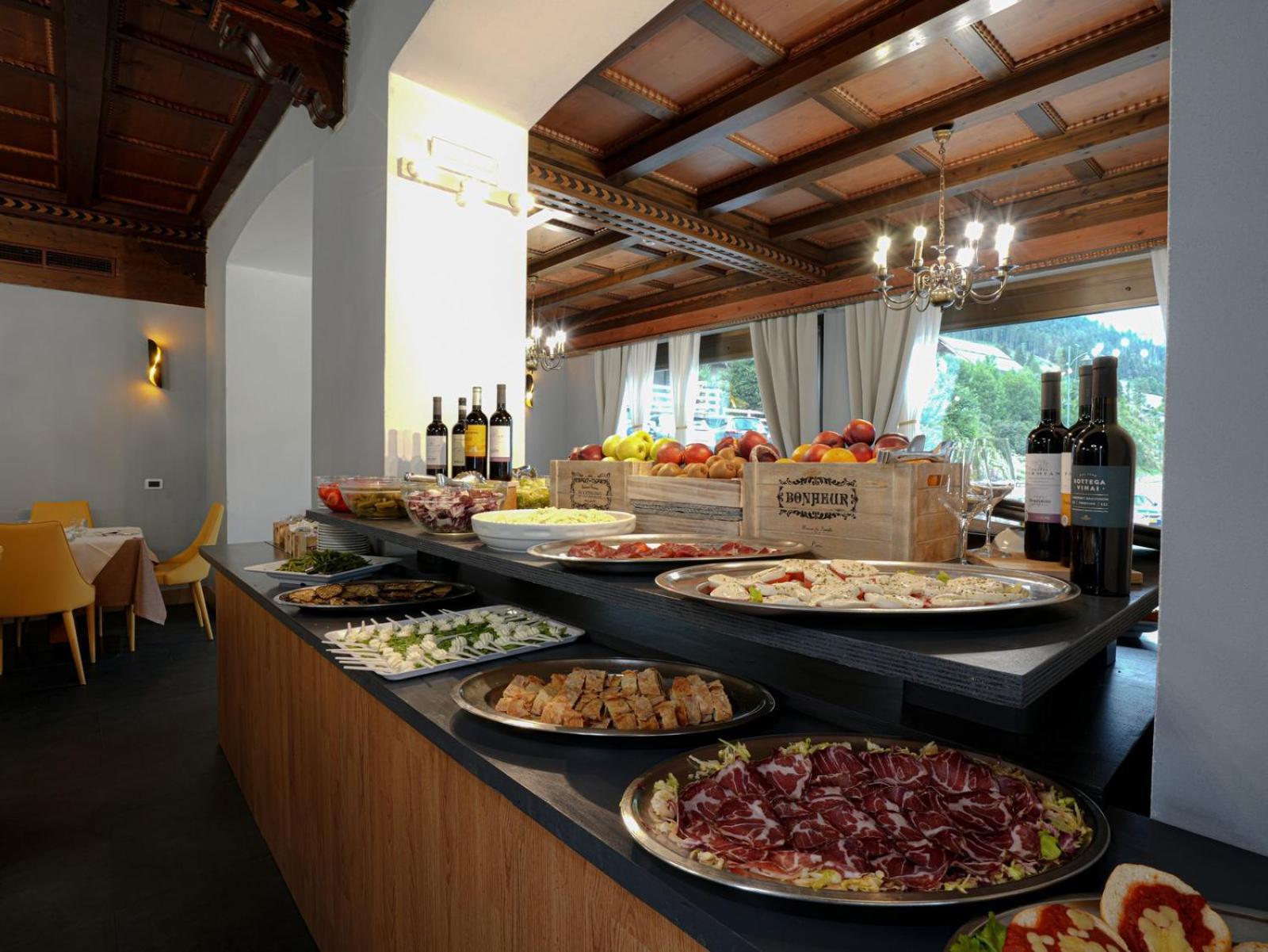 Gh Hotel Monzoni Pozza di Fassa Extérieur photo