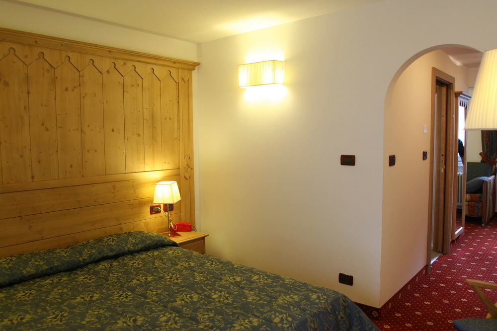 Gh Hotel Monzoni Pozza di Fassa Extérieur photo