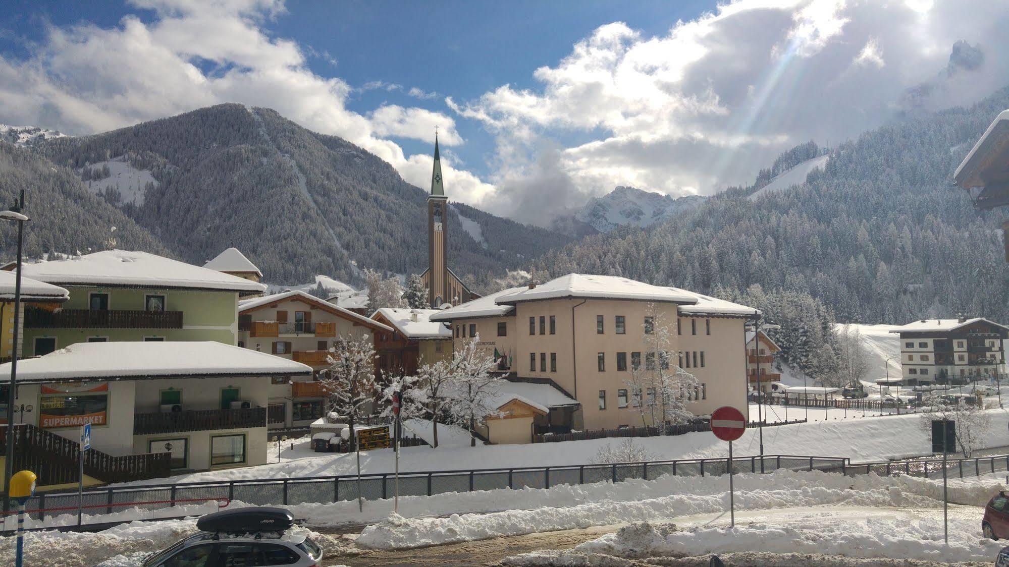 Gh Hotel Monzoni Pozza di Fassa Extérieur photo