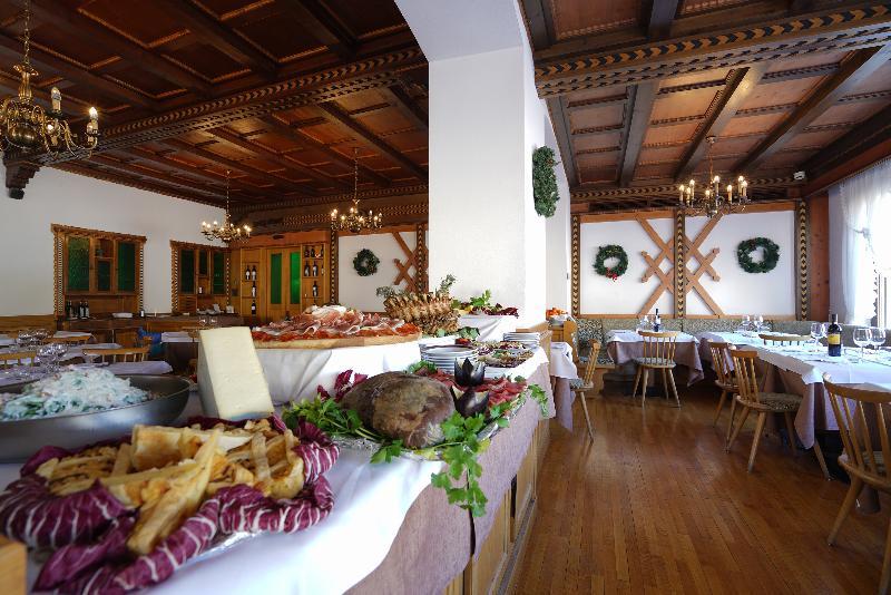 Gh Hotel Monzoni Pozza di Fassa Extérieur photo